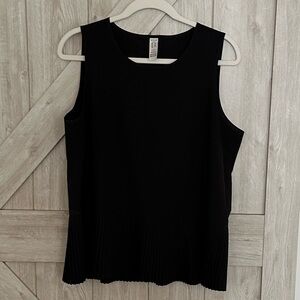 SPANX Yes, Pleats! Tank - black